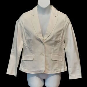 NEW Women's White Chadwick's Of Boston Suit Jacket